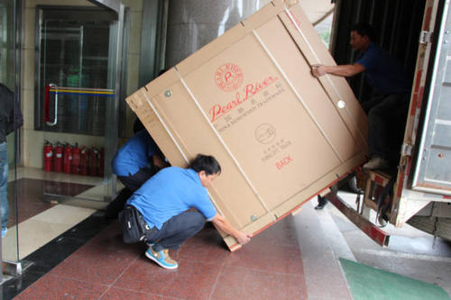 细水乡钢琴贵重工艺品无忧运
